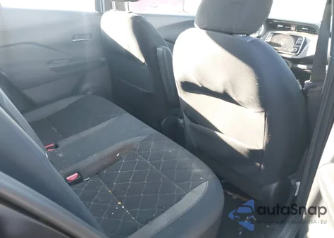 2018 Nissan Kicks Sv from USA, damaged, VIN 3N1CP5CU9JL535887